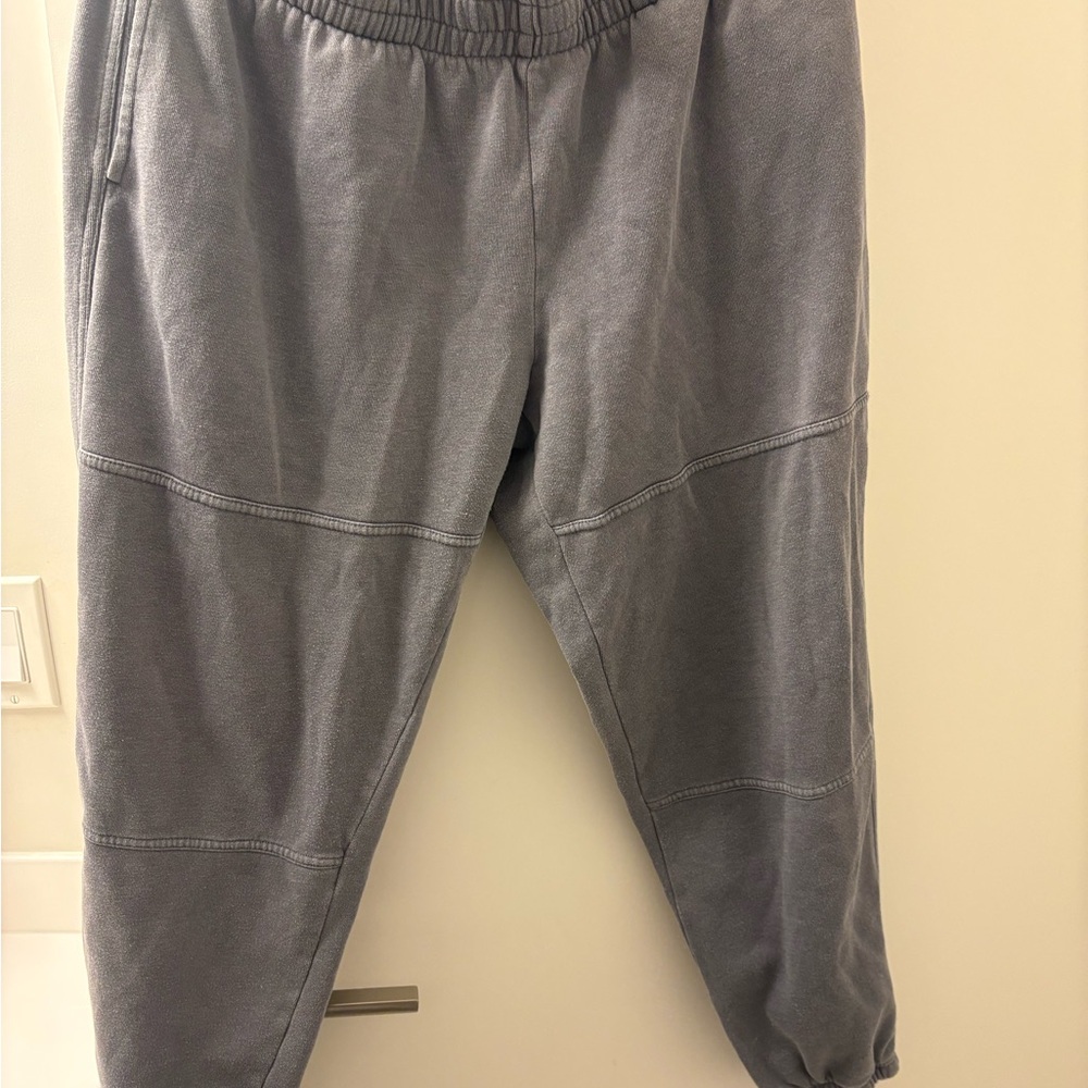 Women’s Gray Jogger Sweatpants